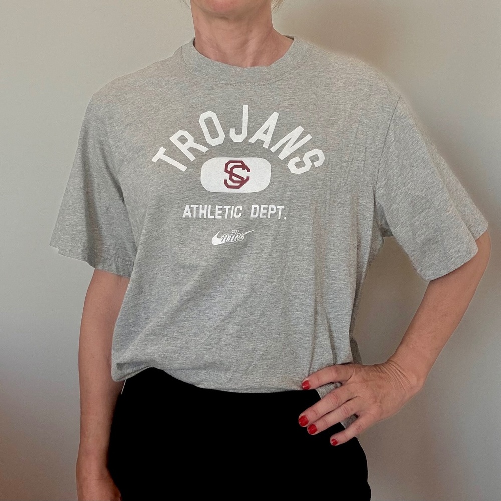 Nike USC t-shirt, Size Medium, Grey
